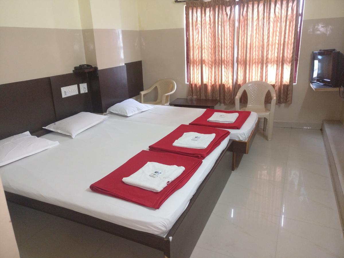 Subhadra Comforts Hotel Shimoga Exterior foto