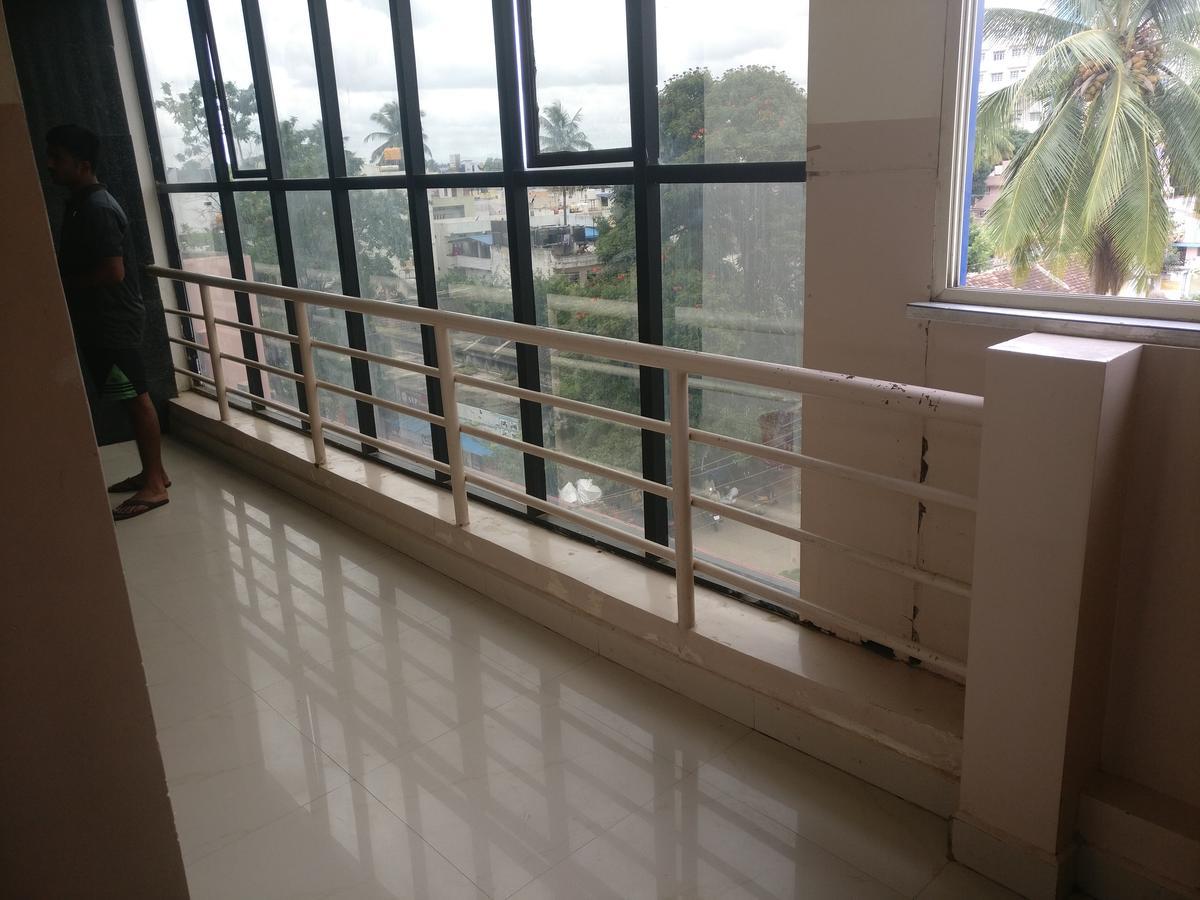 Subhadra Comforts Hotel Shimoga Exterior foto