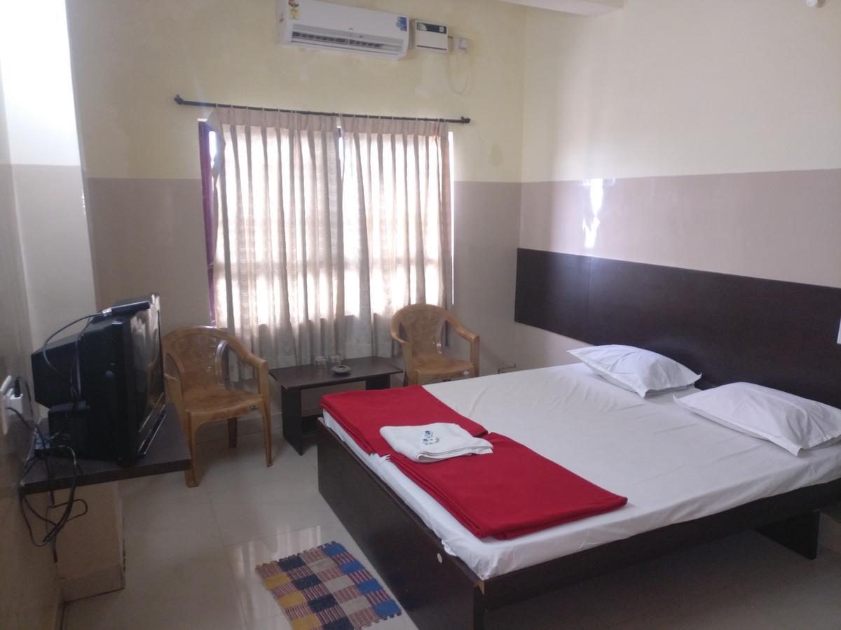 Subhadra Comforts Hotel Shimoga Exterior foto