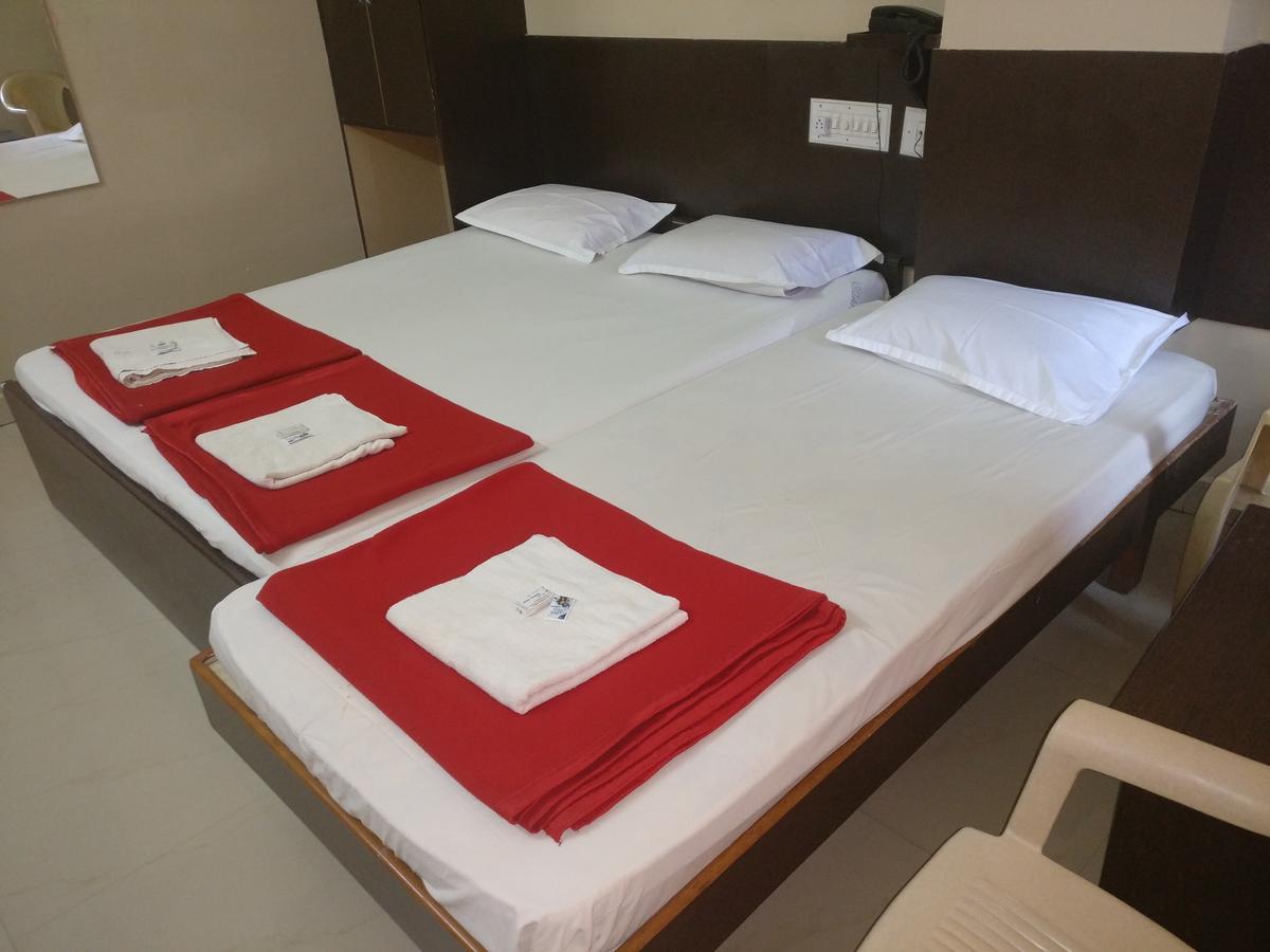 Subhadra Comforts Hotel Shimoga Exterior foto
