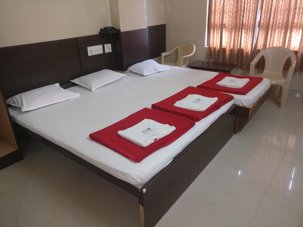 Subhadra Comforts Hotel Shimoga Exterior foto
